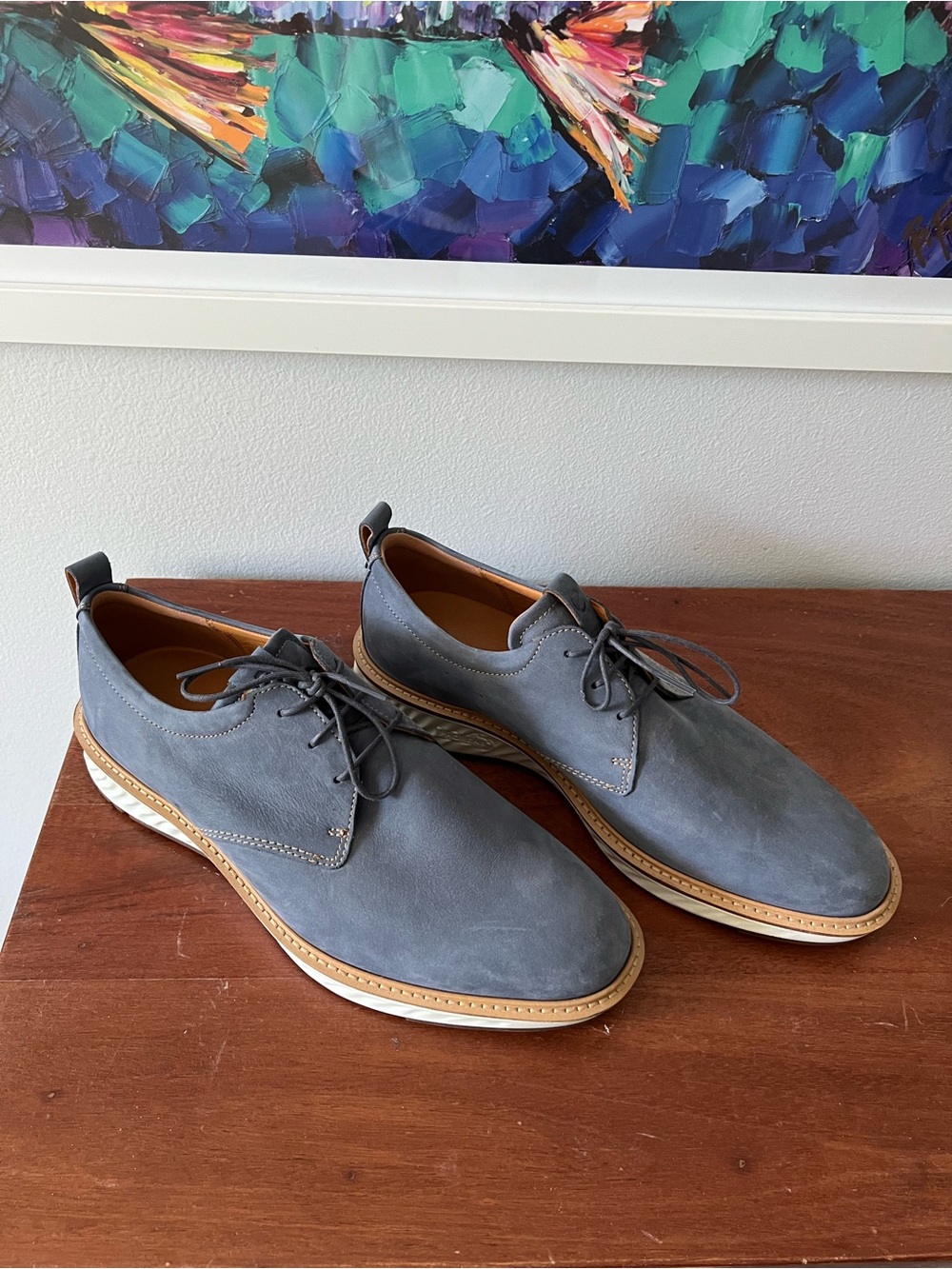 Ecco Men's Blue Suede Derby Shoes with Tan Sole Trim